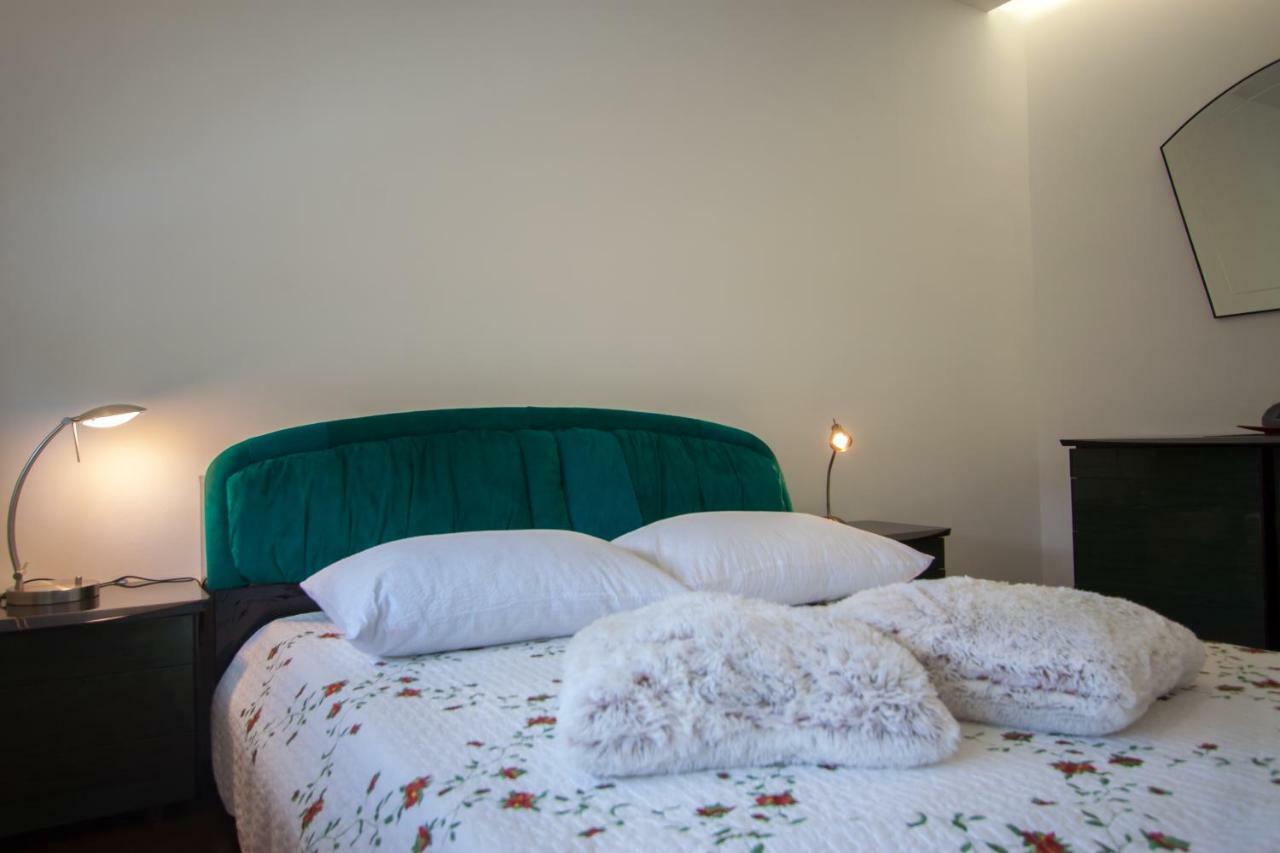 Zen & Art Suite Пула Экстерьер фото